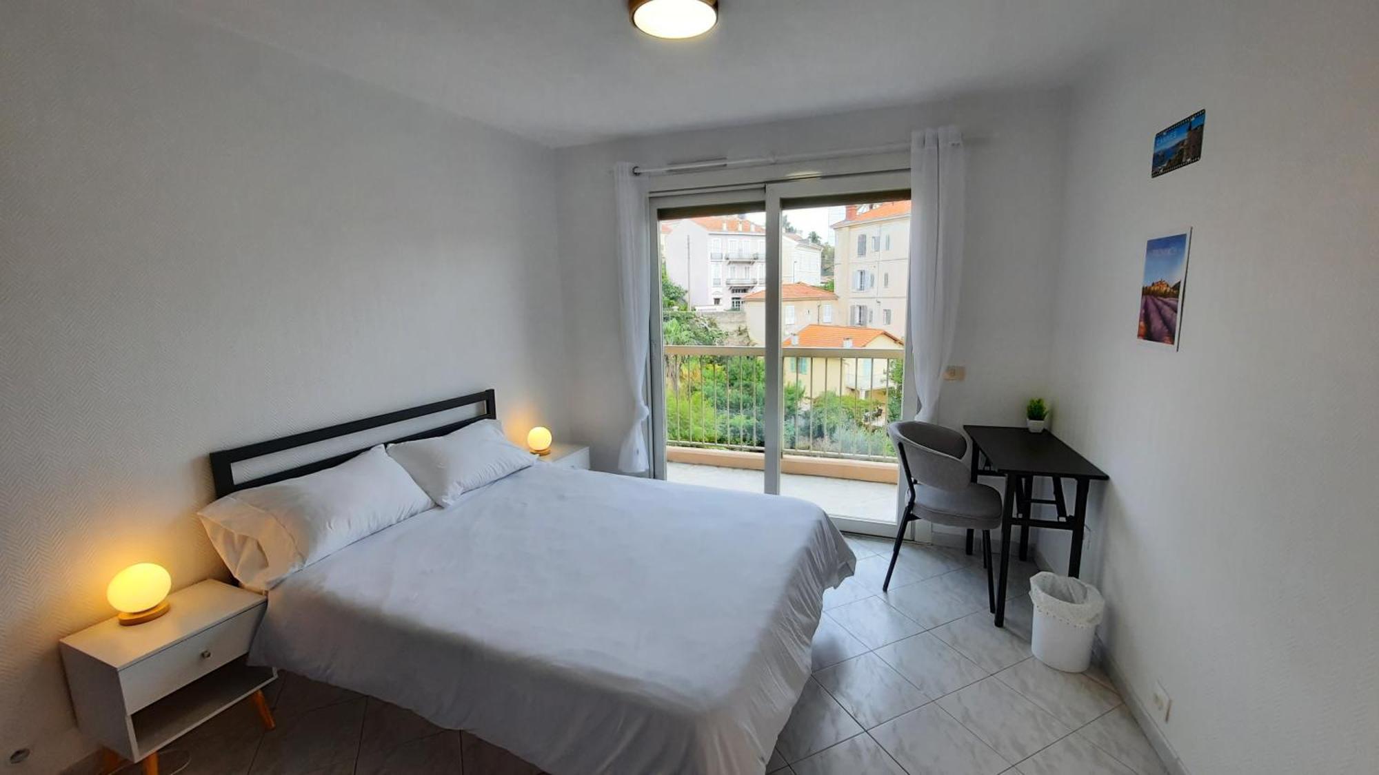 Sunny Mercury - Room In Apartment Cannes Exterior photo